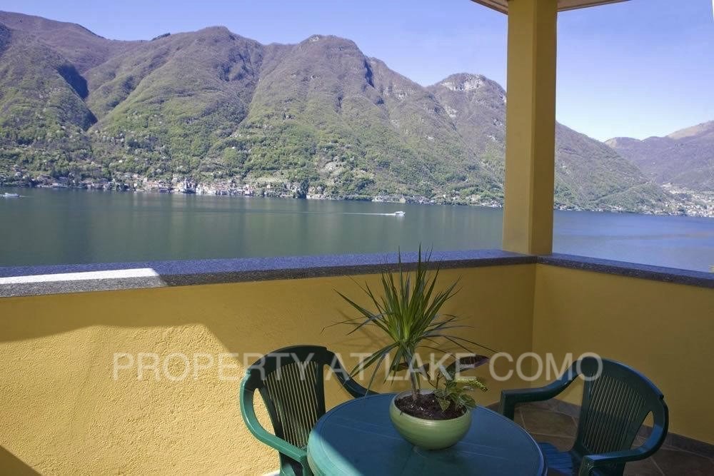 Hotel and restaurant at Western Shore of Lake Como