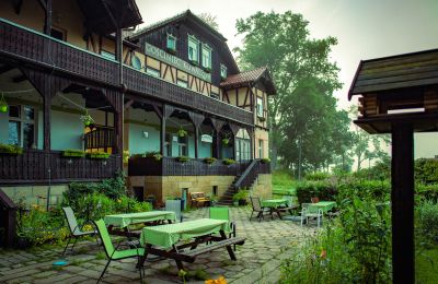 Historic property for sale Kowalowa, Lower Silesia, Front budynku
