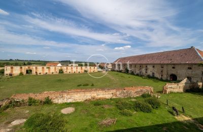 Castle for sale Kounice, Zámek Kounice, Středočeský kraj, Outbuilding