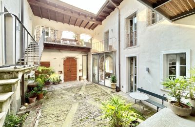 Manor House for sale 28824 Oggebbio, Località Rancone, Piemont, Courtyard