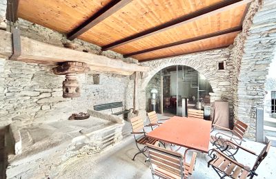 Manor House for sale 28824 Oggebbio, Località Rancone, Piemont, Courtyard