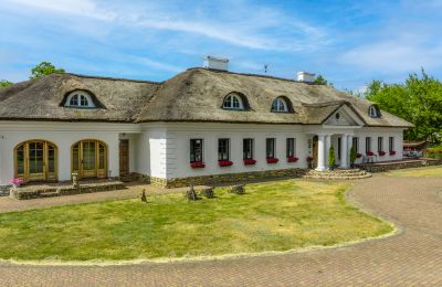 Manor House for sale 08-460 Chotynia, Mazovia, Front view
