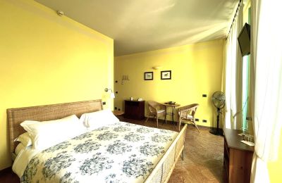 Historic Villa for sale Bee, Piemont, Bedroom
