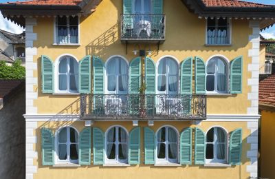 Historic Villa for sale Bee, Piemont, Fassade