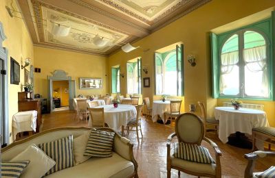 Historic Villa for sale Bee, Piemont, Saal