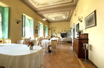 Historic Villa for sale Bee, Piemont, Large Hall