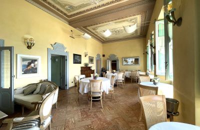 Historic Villa for sale Bee, Piemont, Large Hall