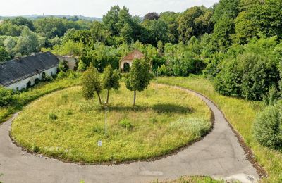 Manor House for sale Poręba Żegoty, Ruiny Dworu Szembeków, Lesser Poland, Courtyard