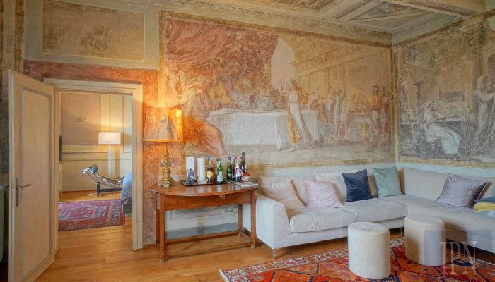 Period apartment for sale Arezzo, Tuscany