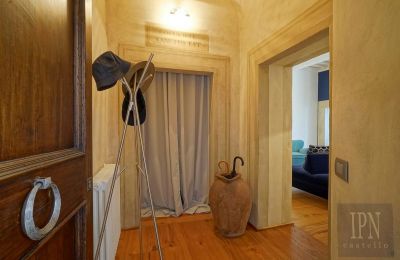 Castle Apartment for sale Arezzo, Via Giuseppe Mazzini, Tuscany, Photo 3/25
