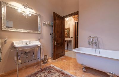 Historic Villa for sale 28040 Lesa, Piemont, Photo 31/42