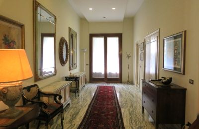 Historic Villa for sale Belgirate, Piemont, Photo 17/39