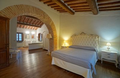Country home for sale 06069 Tuoro sul Trasimeno, Umbria, Photo 18/23