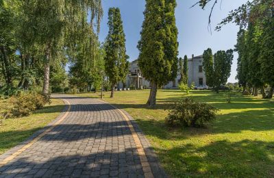 Castle for sale Mgowo, Pałac w Mgowie, Kuyavia-Pomerania, Access