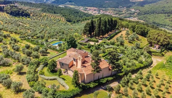 Kloster til salg Calenzano, Toscana,  Italien