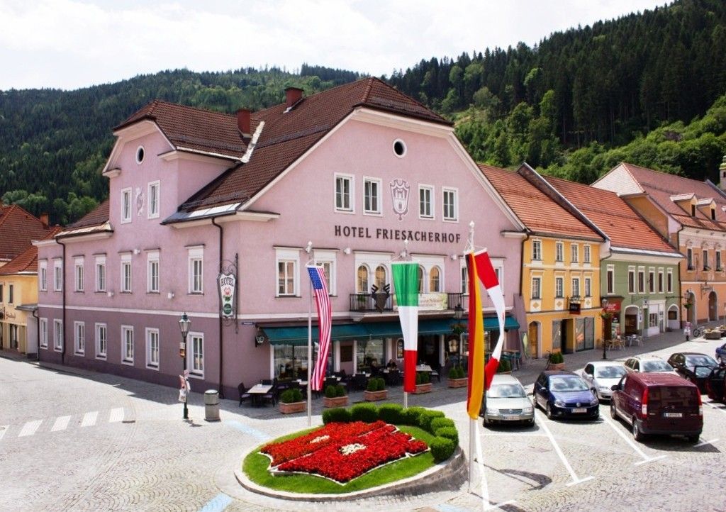 Photos Town house / Traditional hotel in Friesach, Austria - 14th century