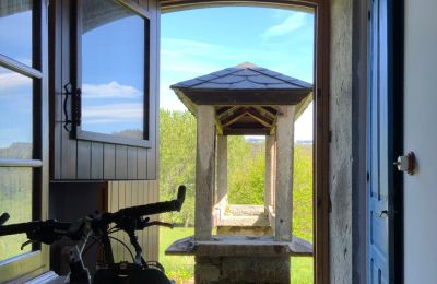 Country home for sale Moeche, Sta Cruz de Moeche, Galicia, Hórreo