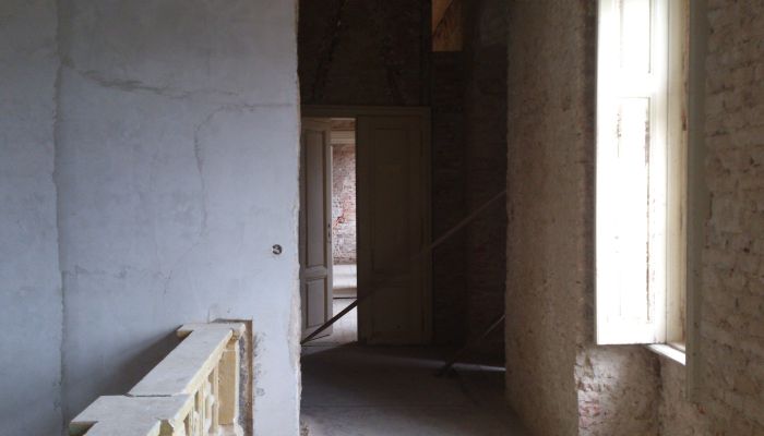 Château · Rumanová