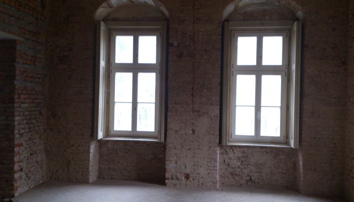 Château · Rumanová