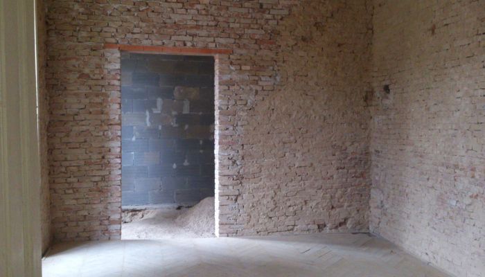 Château · Rumanová