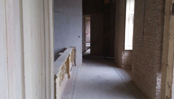 Château · Rumanová