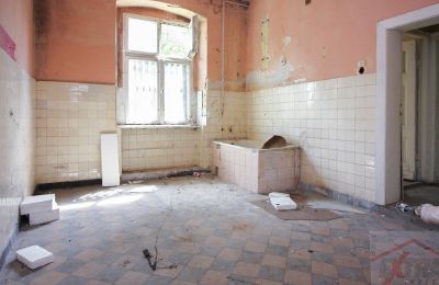 Manor House for sale Strzyżno, Pałac w Strzyżnie, West Pomerania, Bathroom