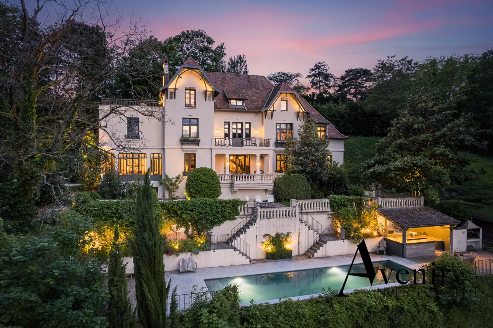 Photos Private mansion in Lyon with guest house