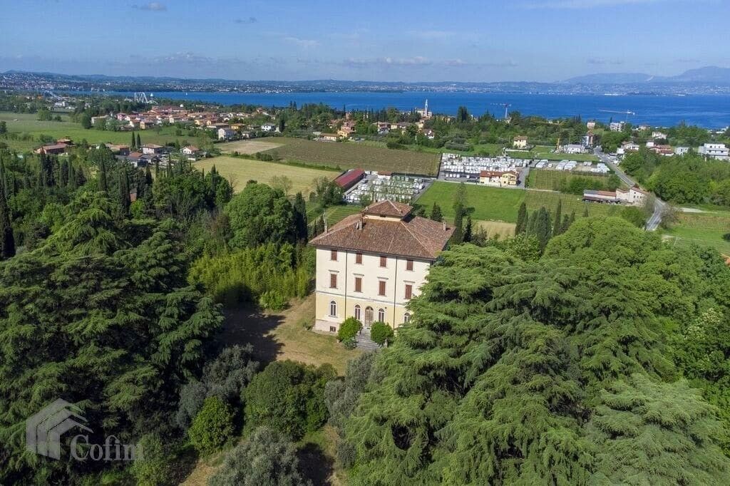 Photos Period Mansion at Lake Garda