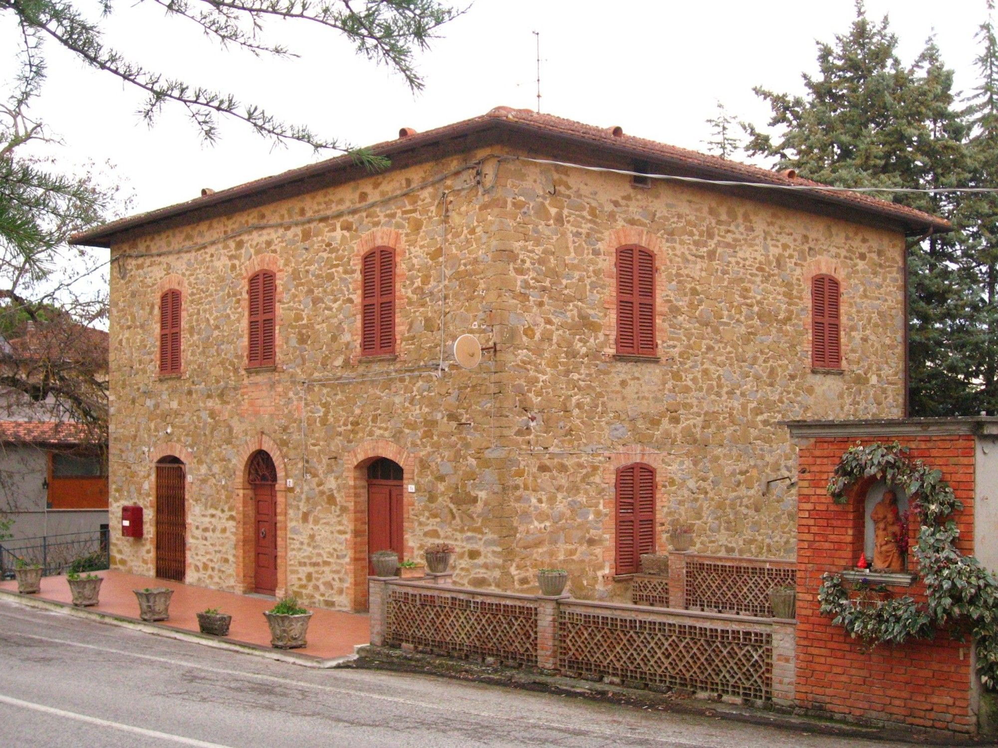 Photos Farmhouse in Pornello, Umbria