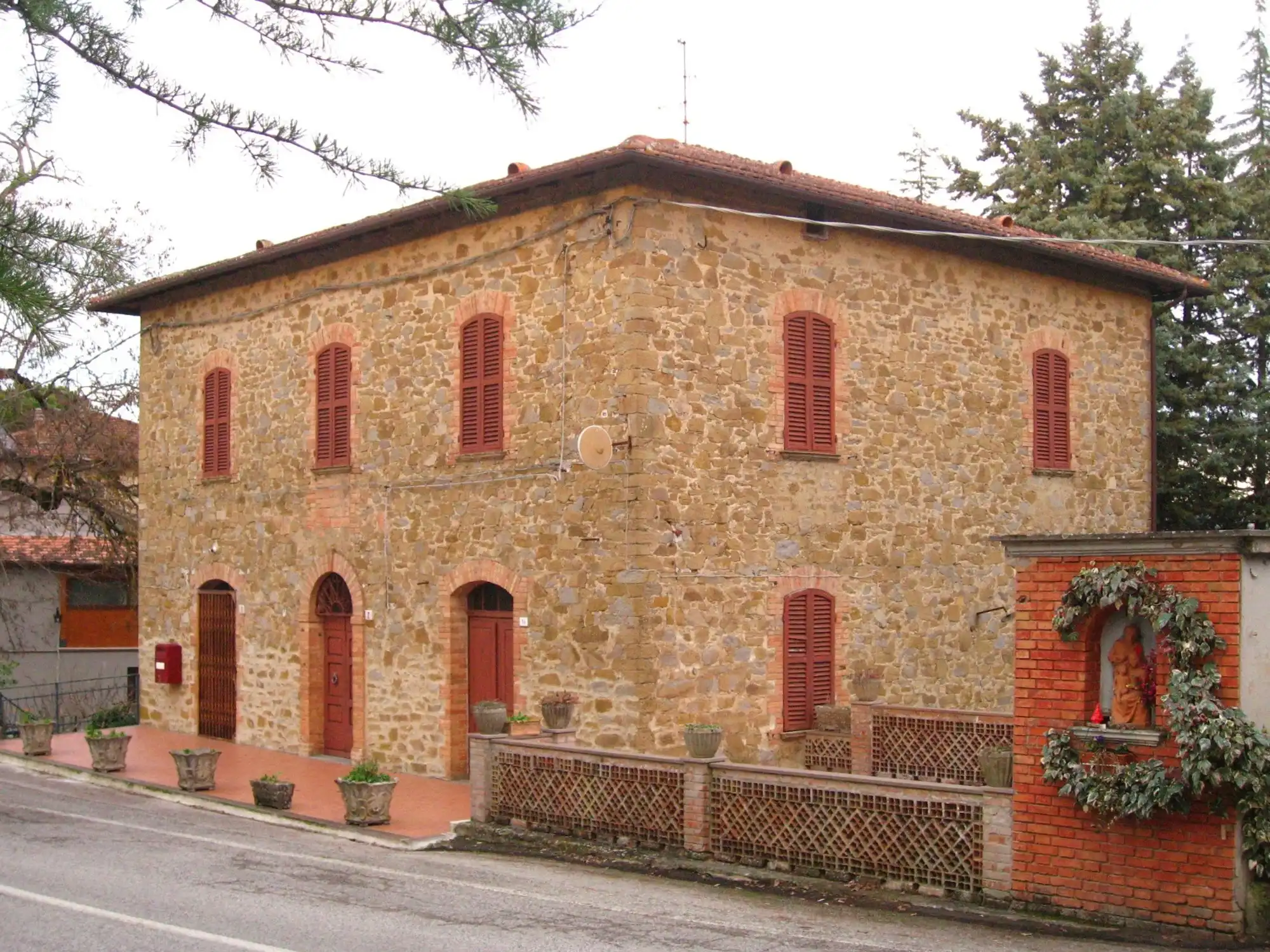 Photos Farmhouse in Pornello, Umbria