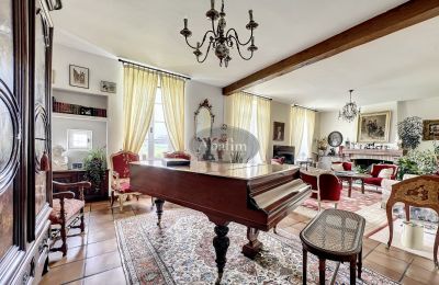 Country home for sale Rodez, Occitania, Living Area