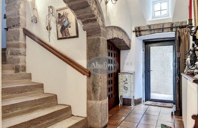 Country home for sale Rodez, Occitania, Entrance
