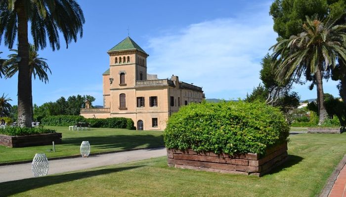 Castle for sale Santa Oliva, Catalonia,  Spain