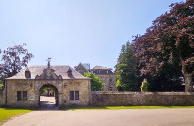 Castle for sale Astenet, Nierstraße 5, Wallonia, Entrance