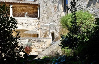 Castle for sale Uzès, Occitania, Photo 18/45