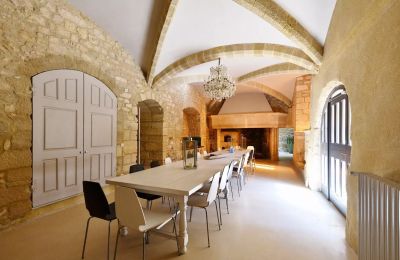 Castle for sale Uzès, Occitania, Photo 22/45