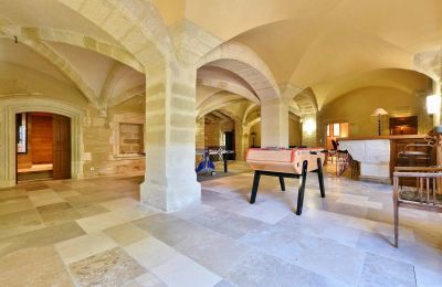 Castle for sale Uzès, Occitania, Photo 5/45