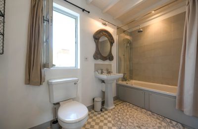 Manor House for sale Uzès, Occitania, Photo 15/32