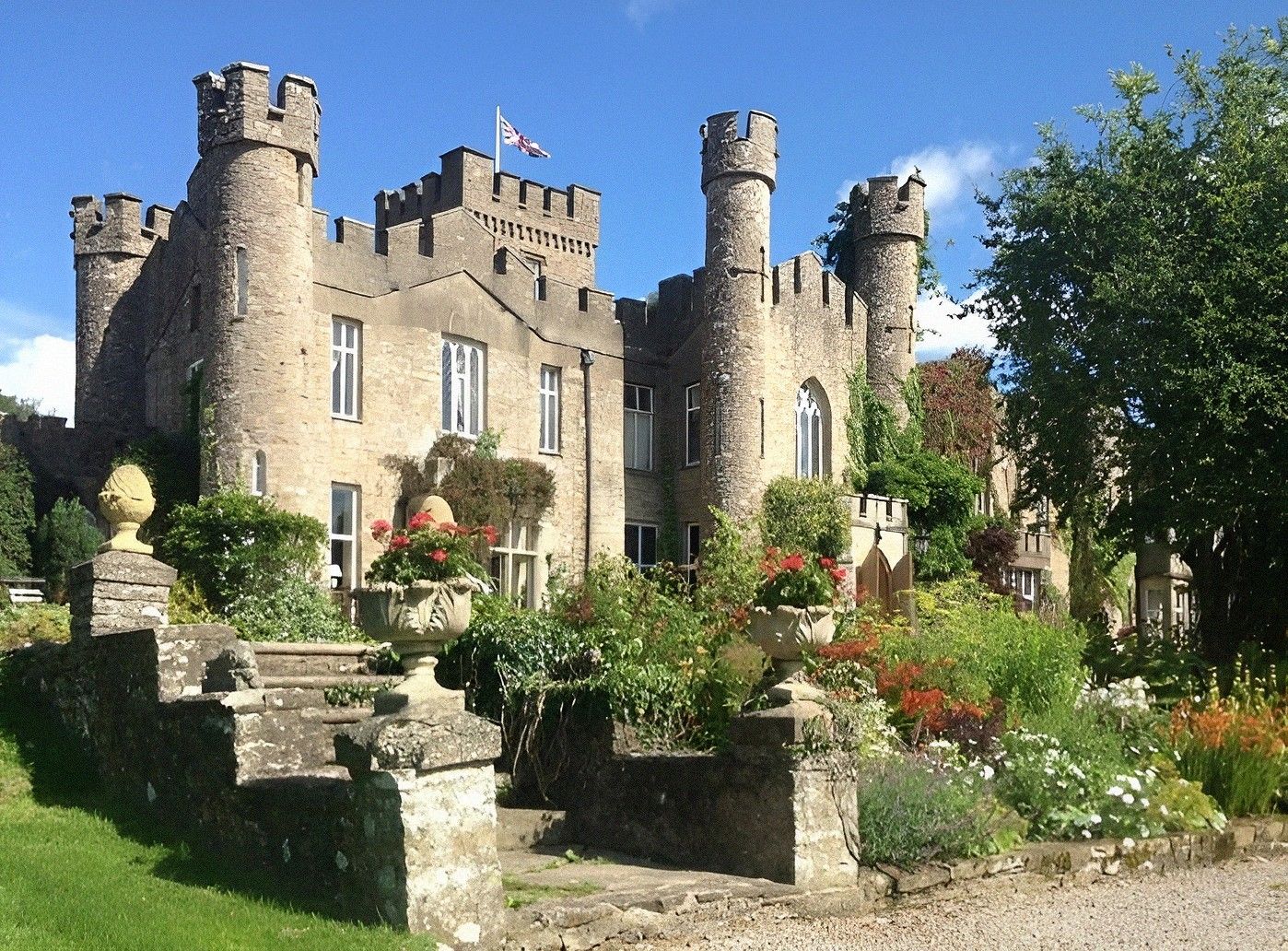 Photos Castle hotel in Cumbria