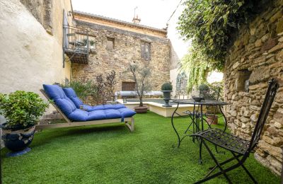 Historic property Uzès, Occitania