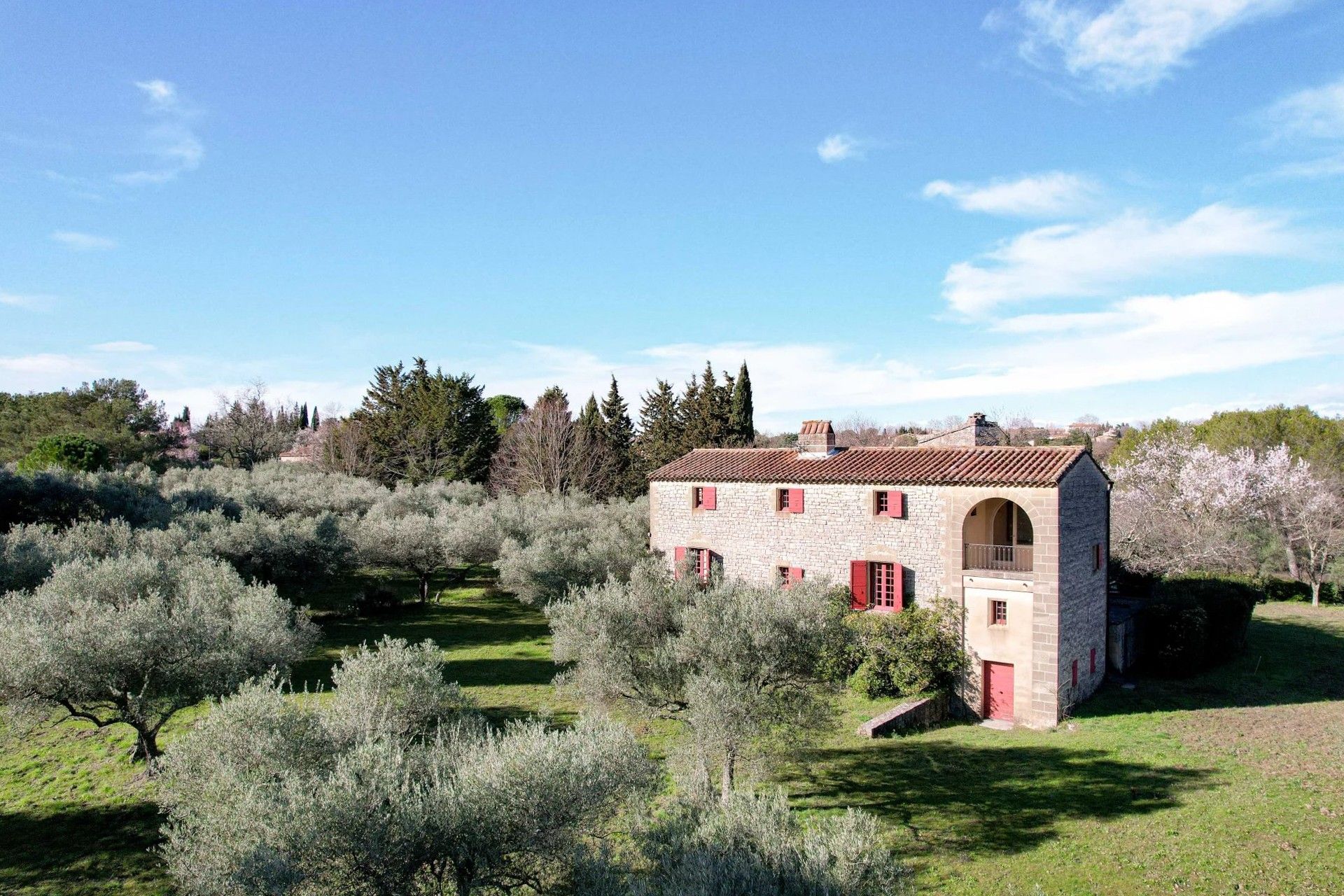 Photos Exceptional property on 6 acres in Uzès