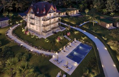 Character Properties, Luxurious apartment in a magnificent, renovated 19th century villa - live your dream on Lake Maggiore
