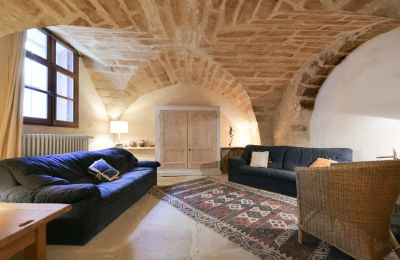 Manor House for sale Uzès, Occitania, Photo 8/28