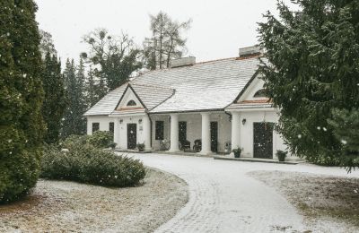 Manor House for sale Mazovia, Zimą...