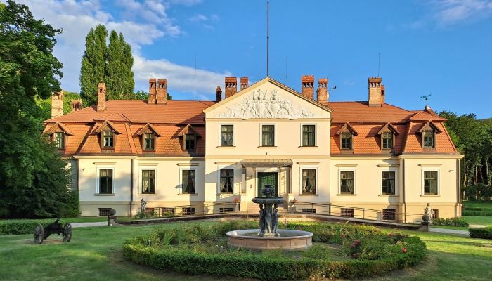 Tips for Preservation and Maintenance of Listed Buildings