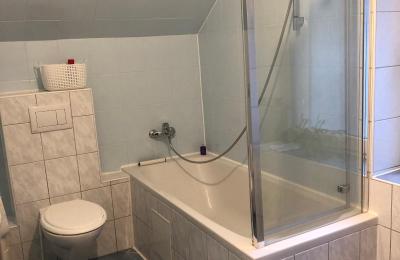 Historic Villa for sale 58762 Altena, Bachstraße 66, North Rhine-Westphalia, Baderzimmer DG Wohnung