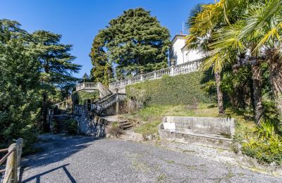 Historic Villa for sale Longone al Segrino, Lombardy, Photo 27/37
