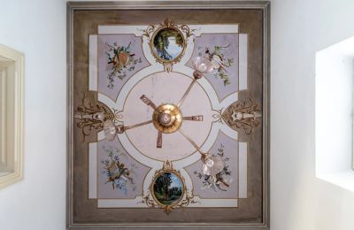 Historic Villa for sale Longone al Segrino, Lombardy, Ceiling