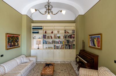 Historic Villa for sale Longone al Segrino, Lombardy, Photo 12/37