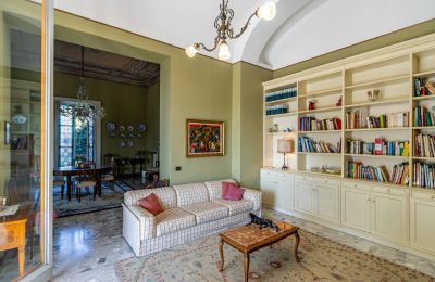 Historic Villa for sale Longone al Segrino, Lombardy, Photo 13/37